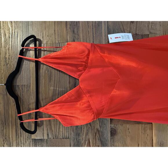 Bardot Capri Slip Dress Maxi in Fire Red NWT - Picture 9 of 11